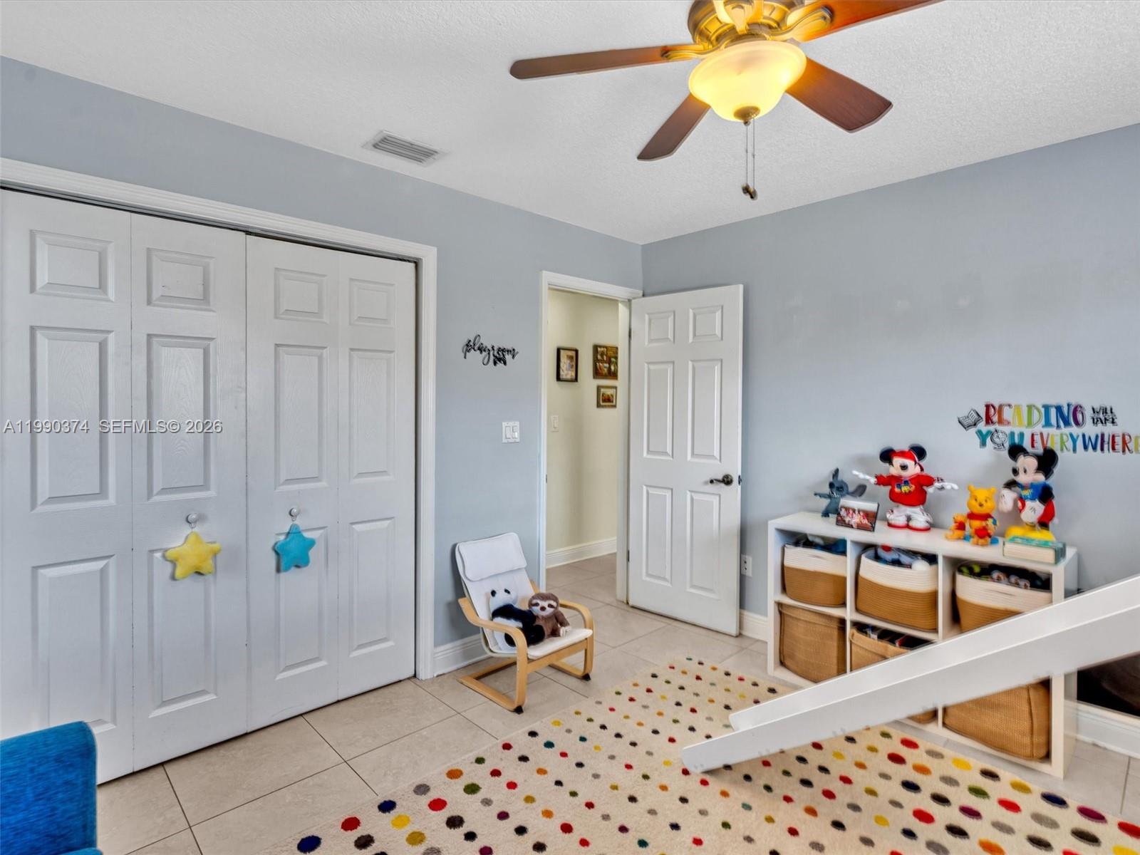 OAKS HILLS - Residential