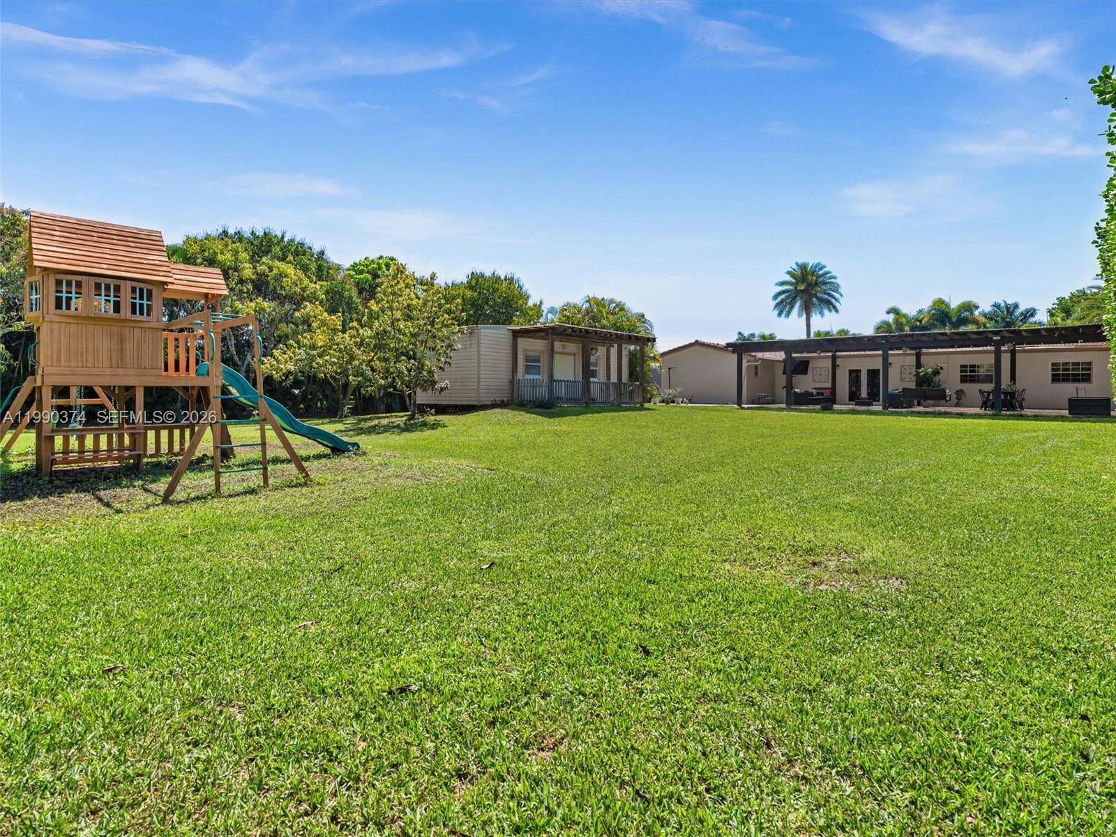 OAKS HILLS - Residential