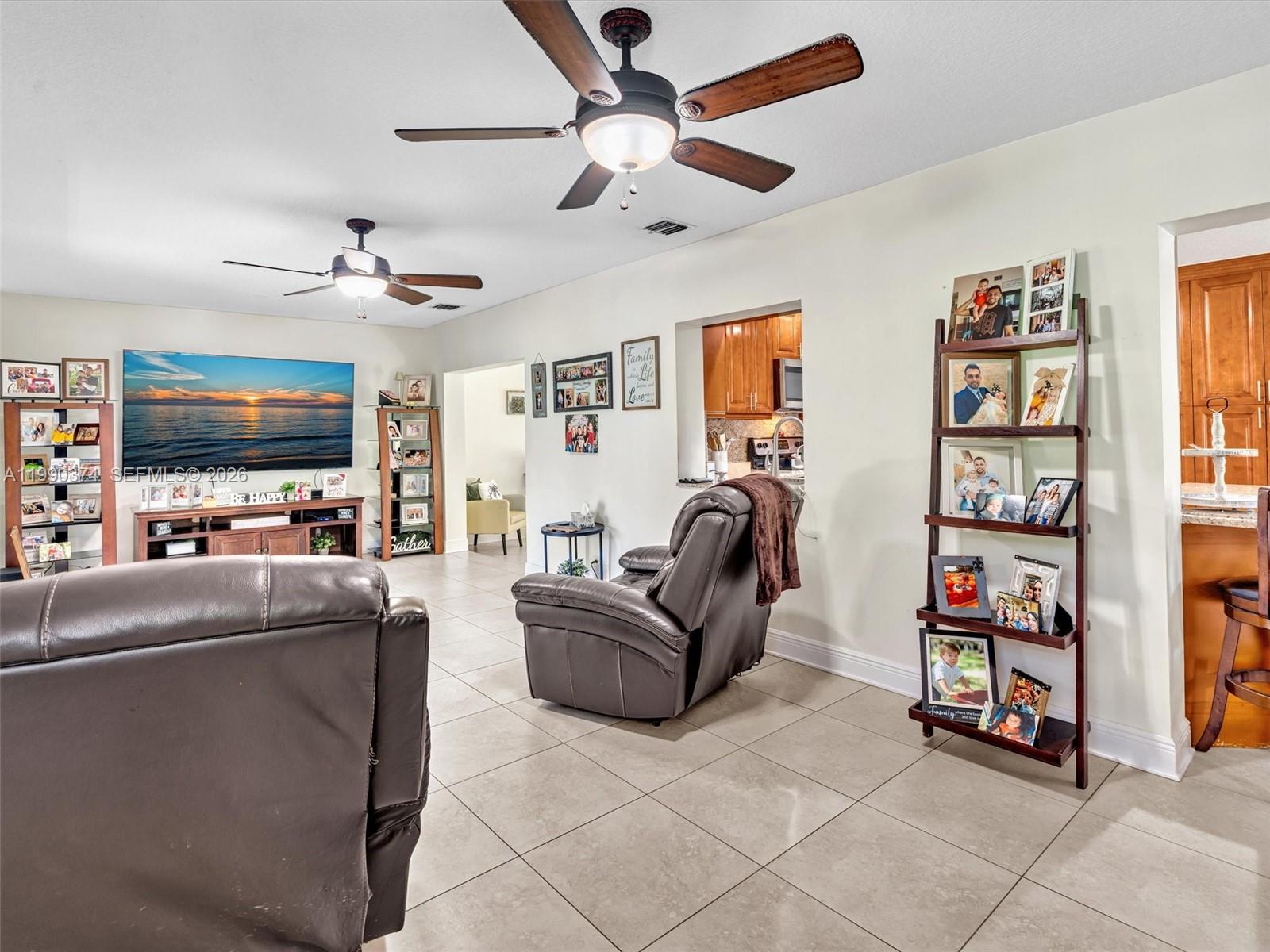 OAKS HILLS - Residential