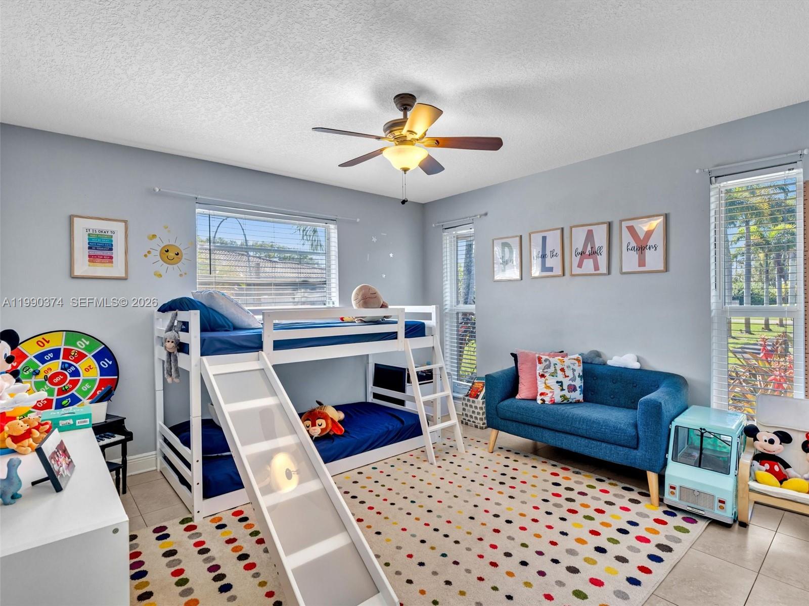 OAKS HILLS - Residential