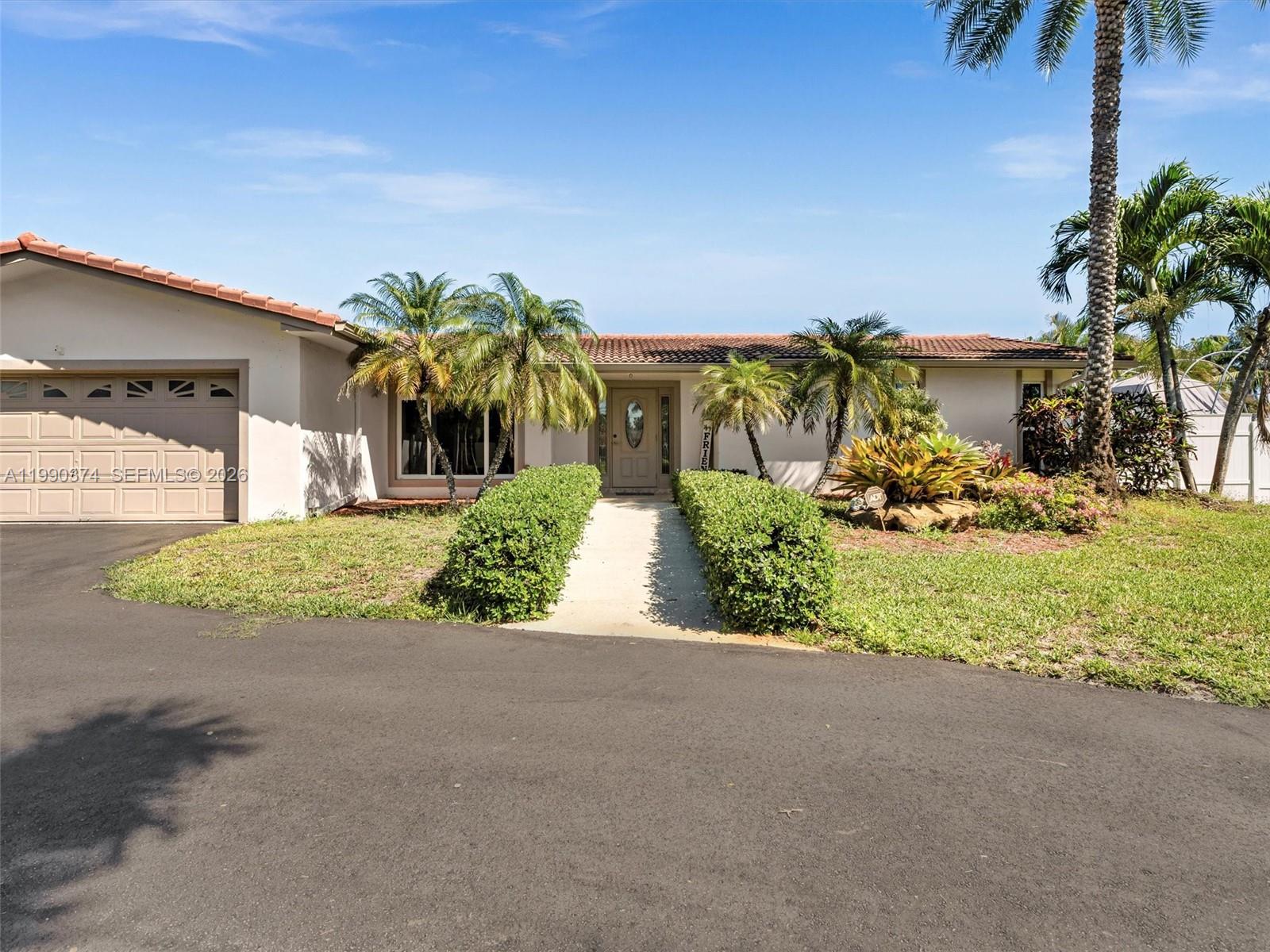 OAKS HILLS - Residential