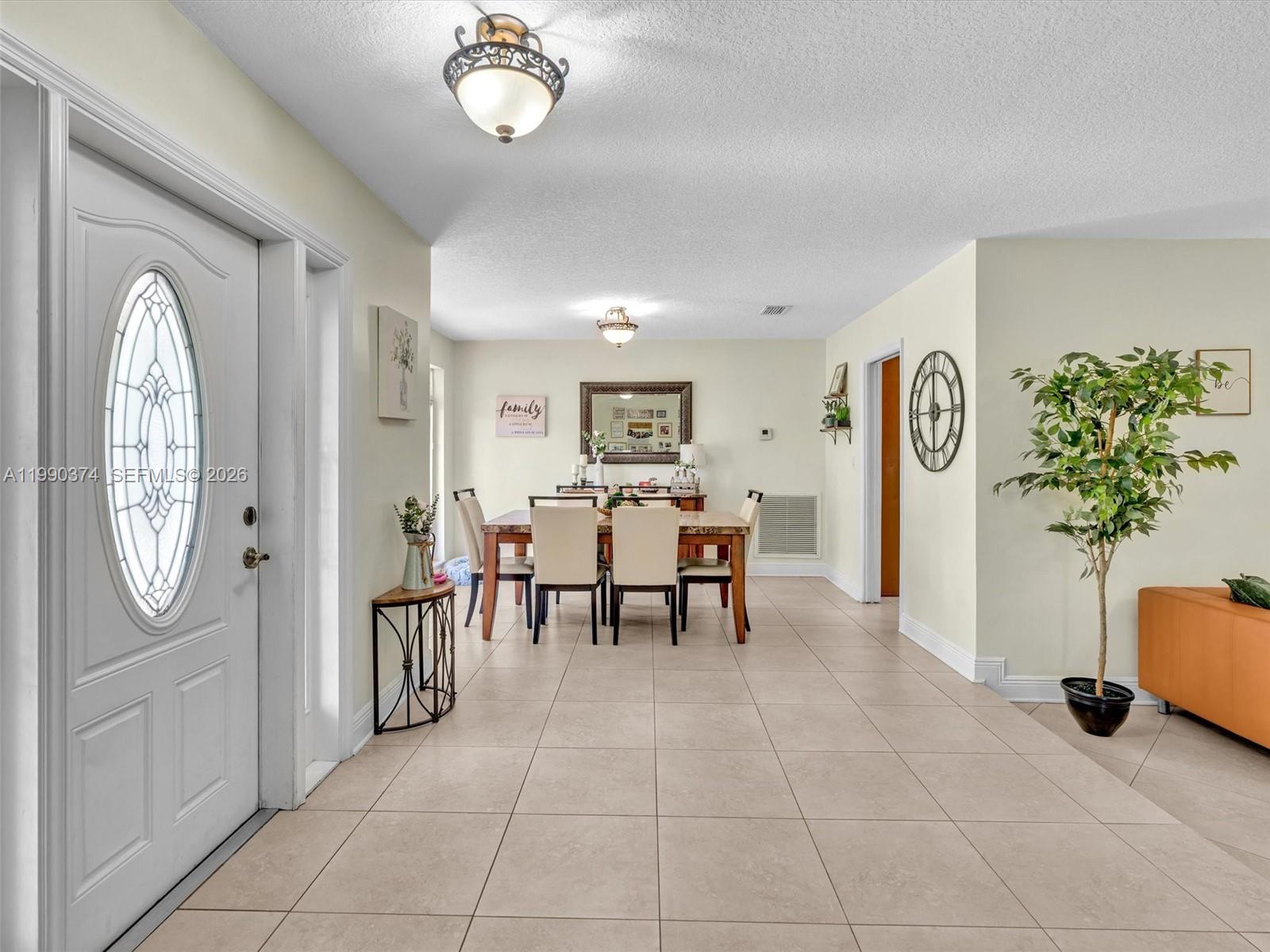 OAKS HILLS - Residential