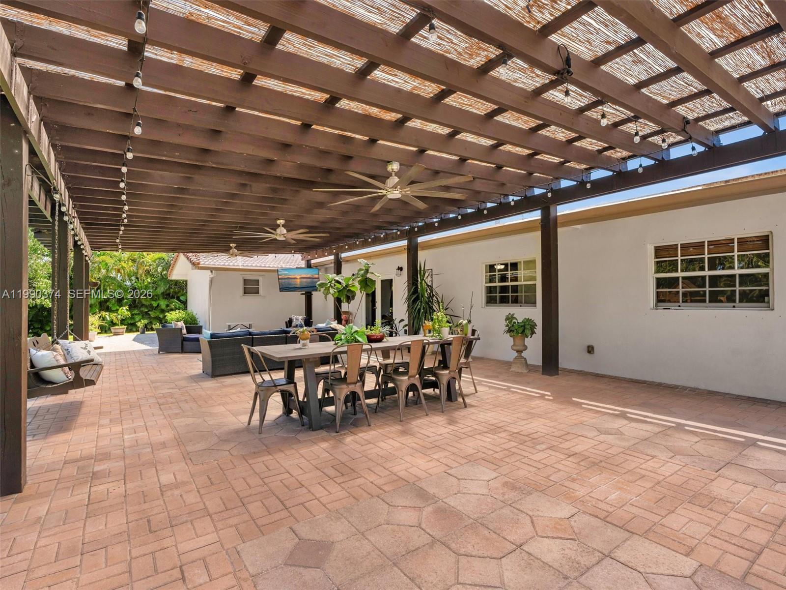 OAKS HILLS - Residential