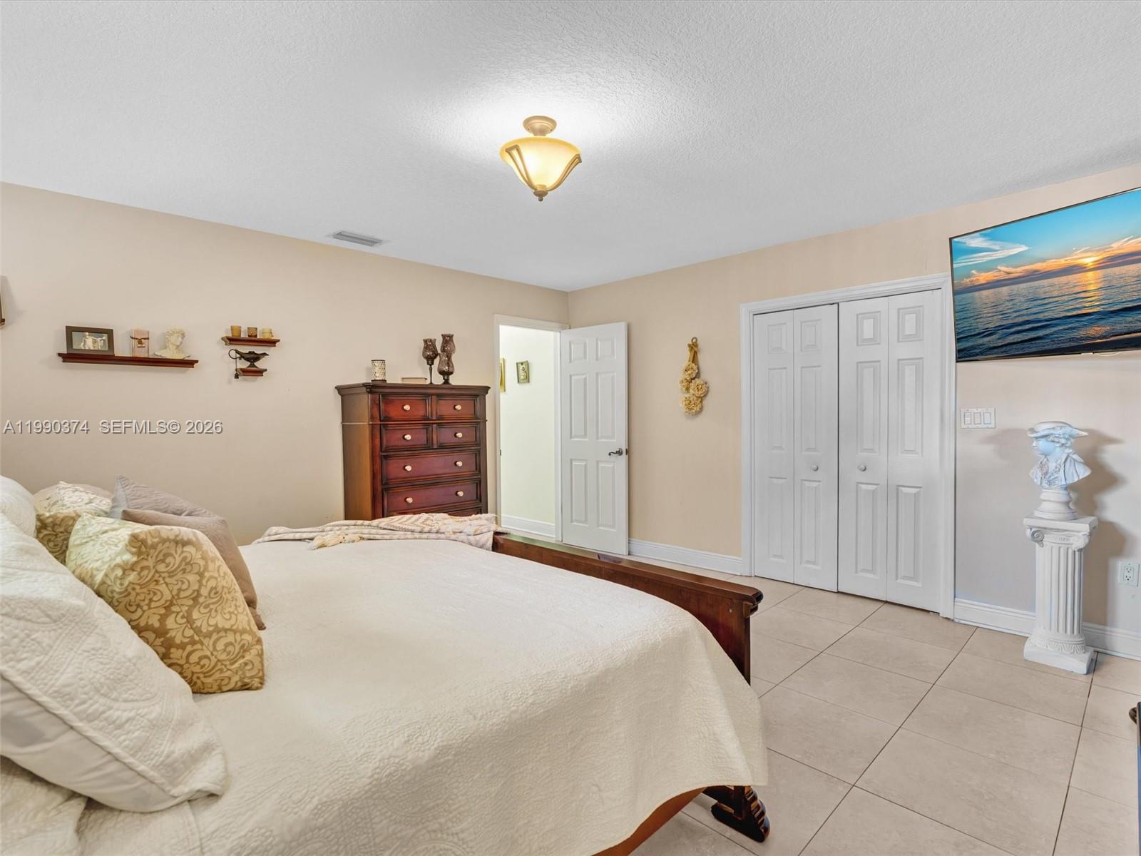 OAKS HILLS - Residential