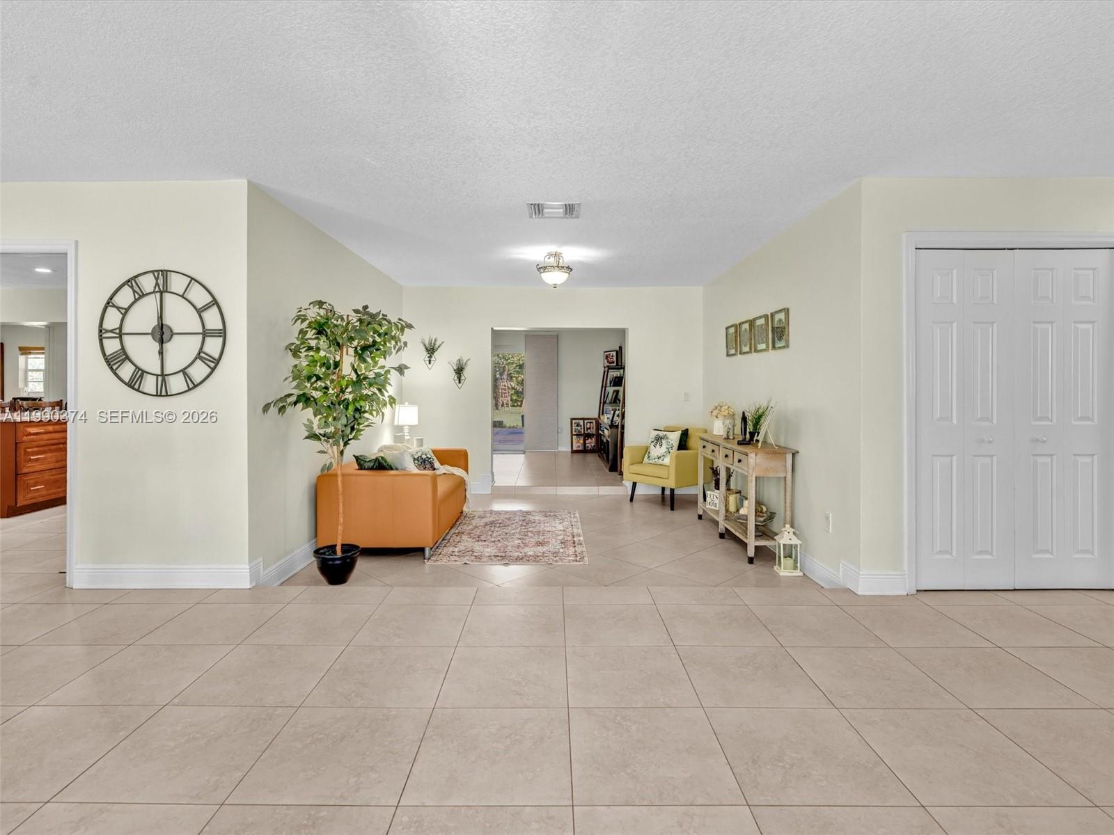 OAKS HILLS - Residential