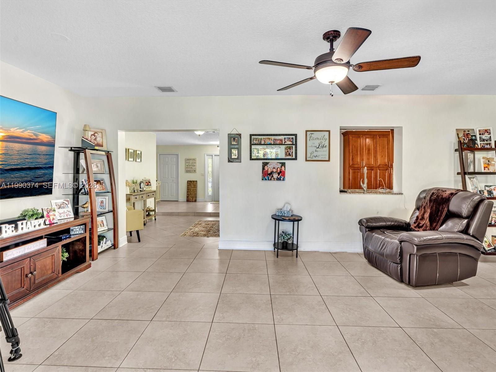 OAKS HILLS - Residential