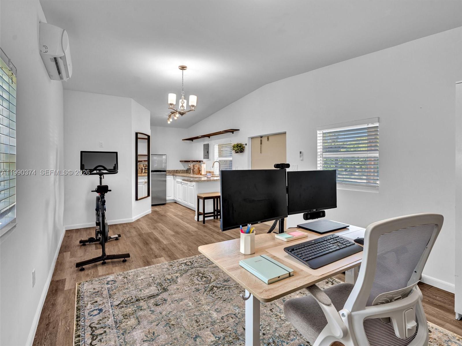 OAKS HILLS - Residential