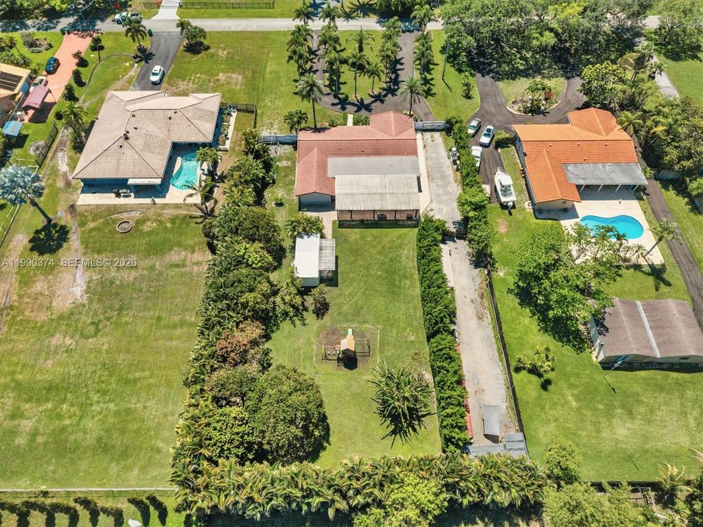 Photo of 14051 SW 15th Ct, Davie, FL 33325 (MLS # A11990374)