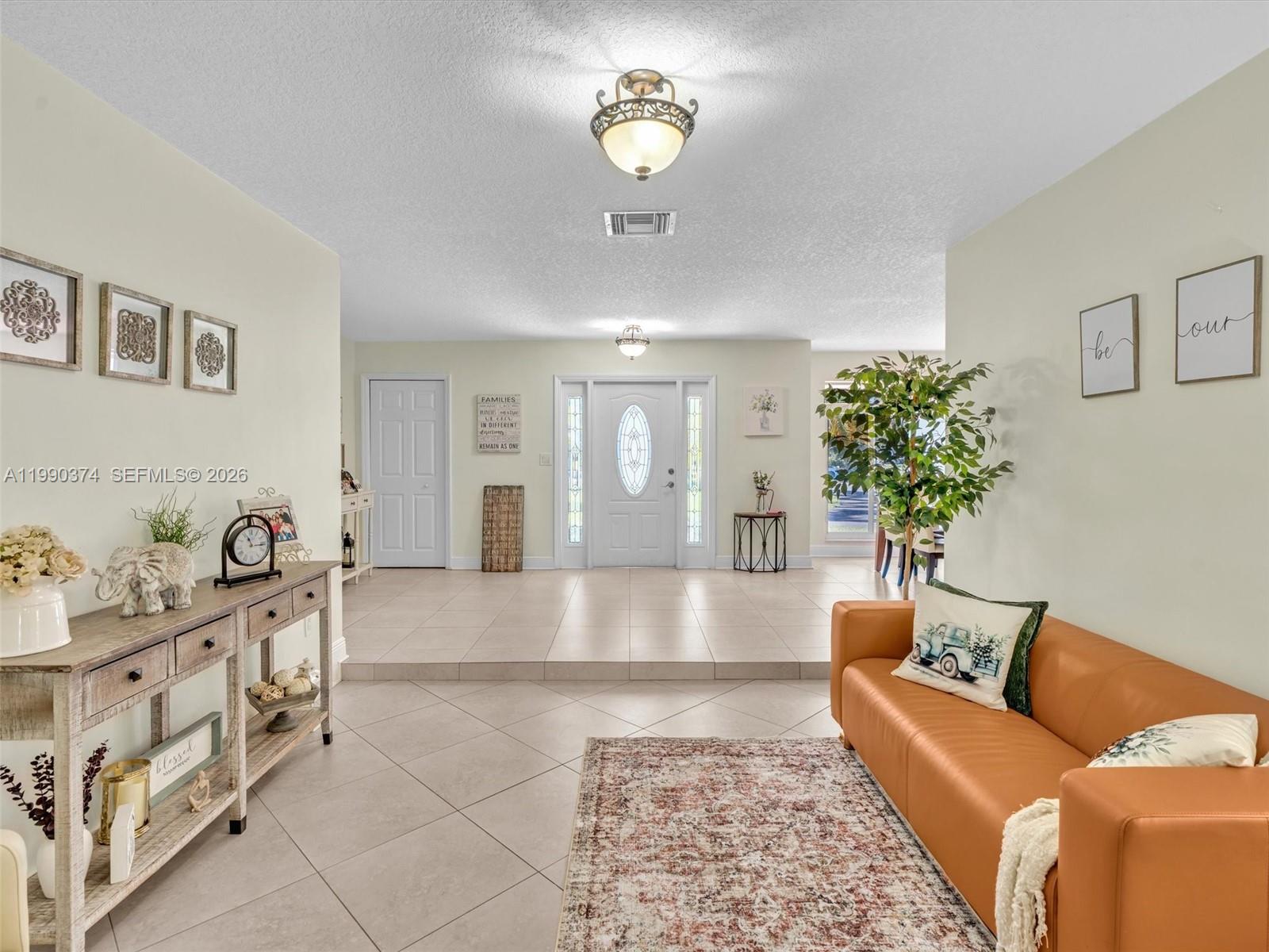 OAKS HILLS - Residential