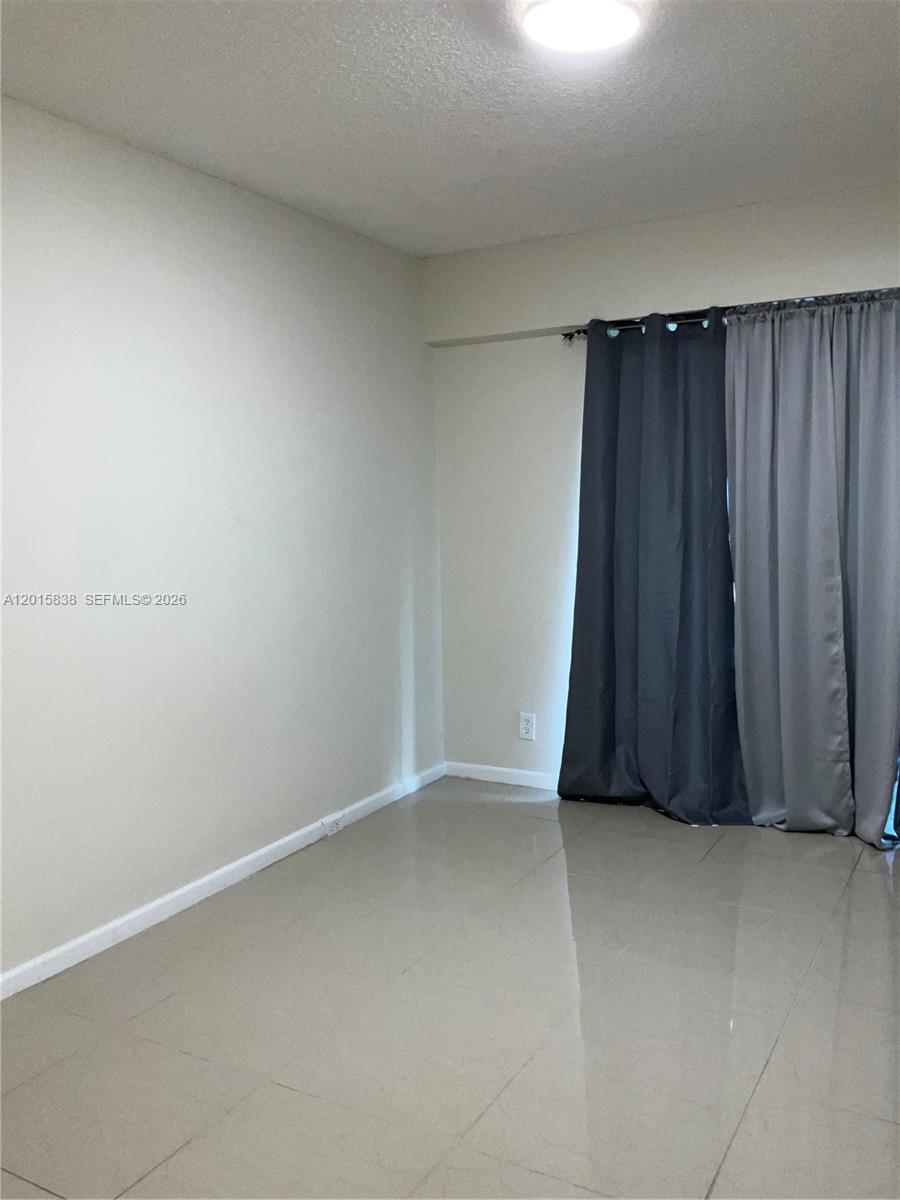 NEW HAMPTON AT CENTURY VI - Residential Lease