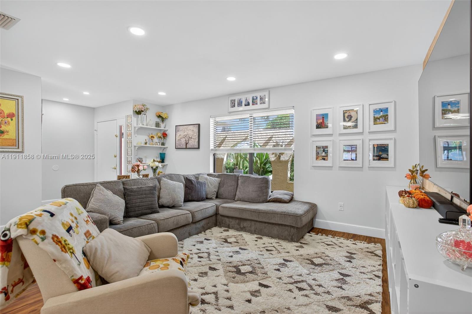 RIVERGLEN EAST - Residential