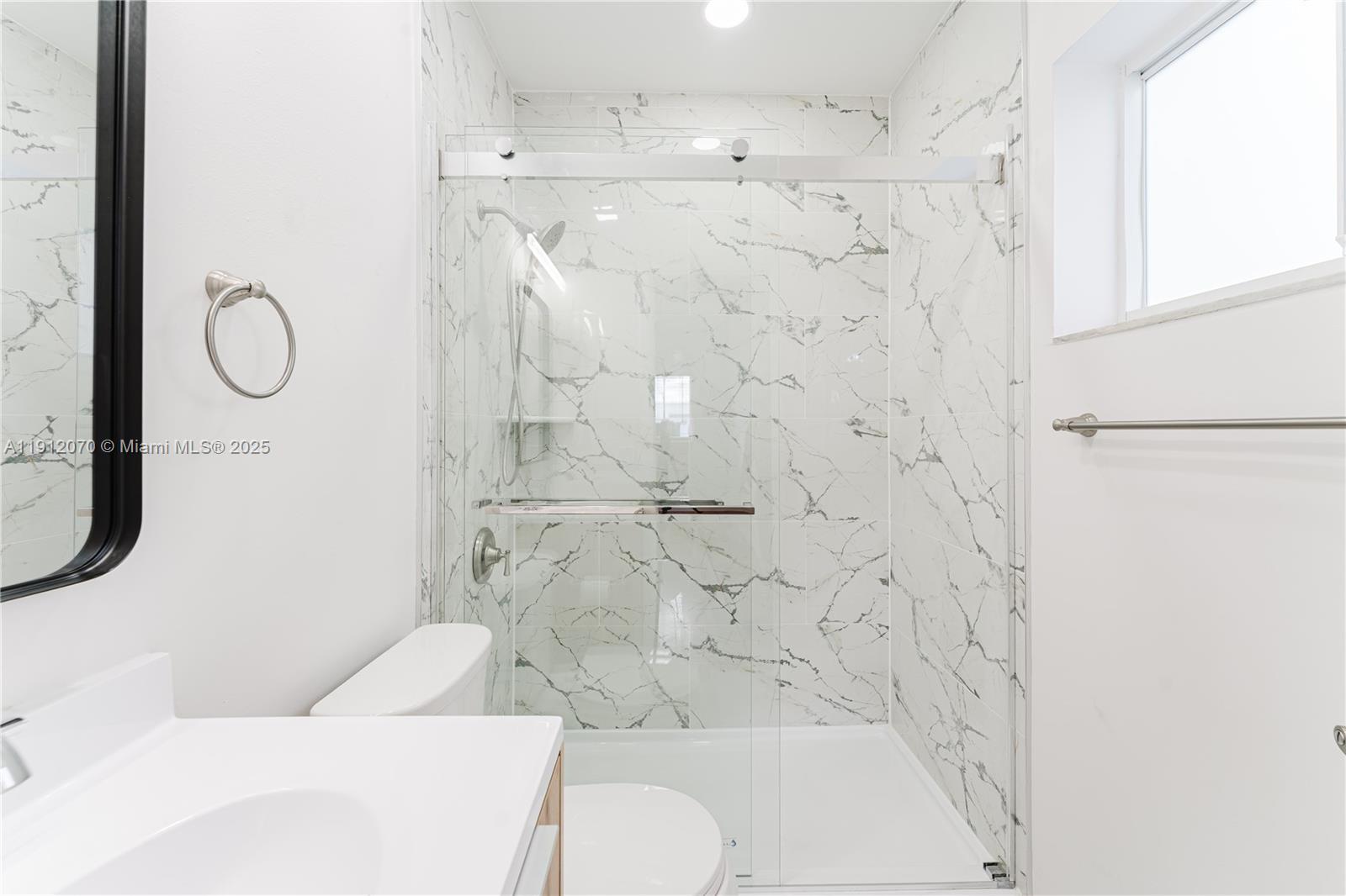 MIAMI GATEWAY - Residential Lease