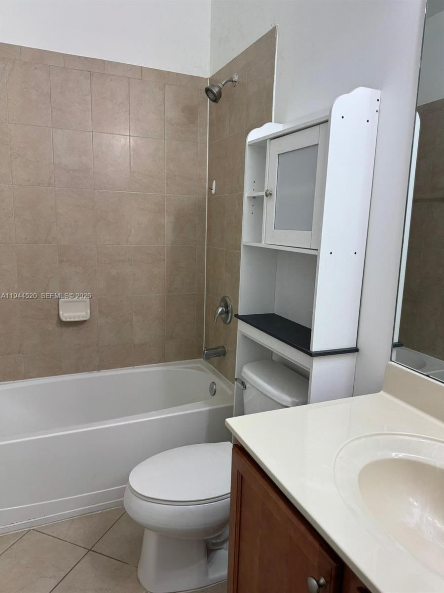 INTERLAKEN - Residential