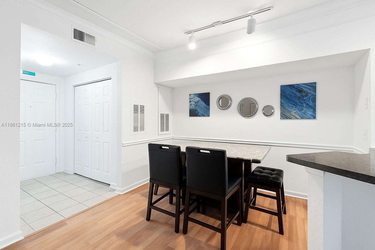 The Hamptons at Metrowest - Residential