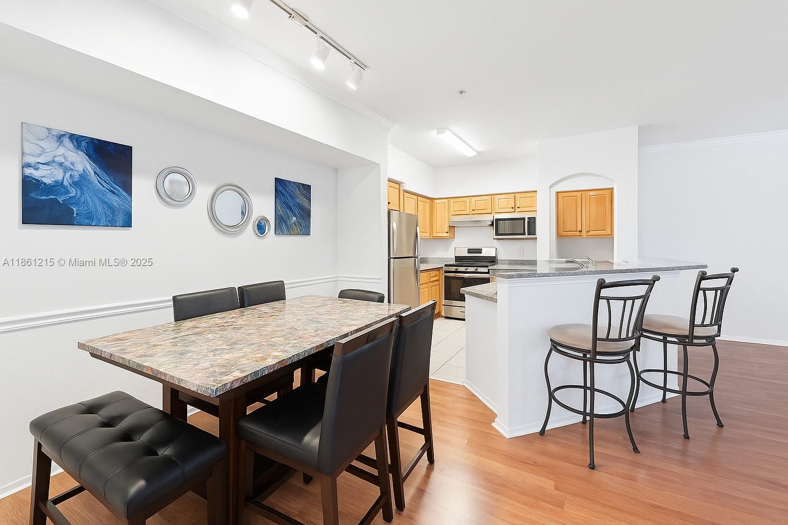 The Hamptons at Metrowest - Residential