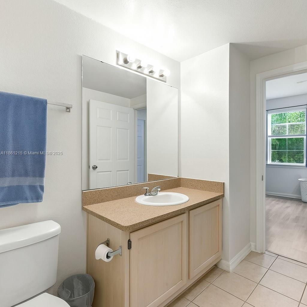 The Hamptons at Metrowest - Residential