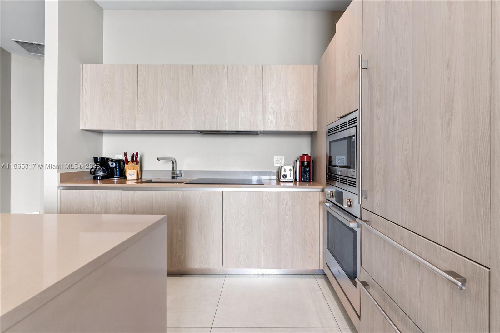 4111 SOUTH OCEAN DRIVE CO - Residential