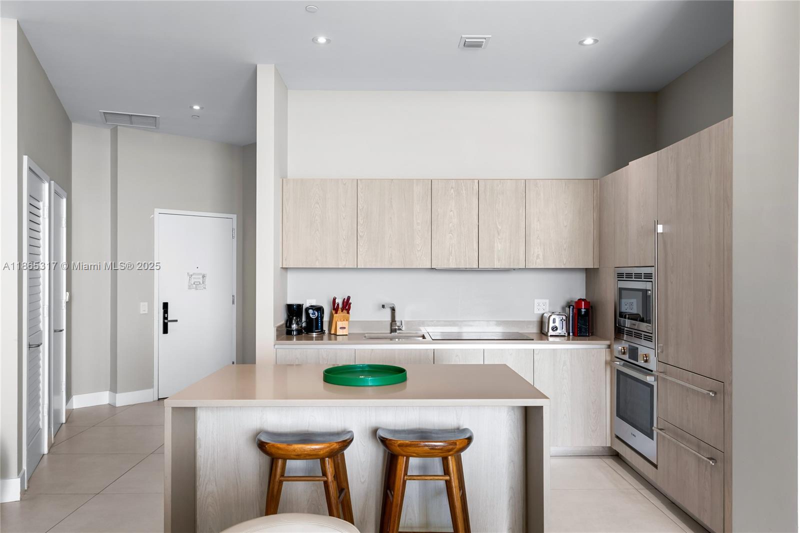 4111 SOUTH OCEAN DRIVE CO - Residential