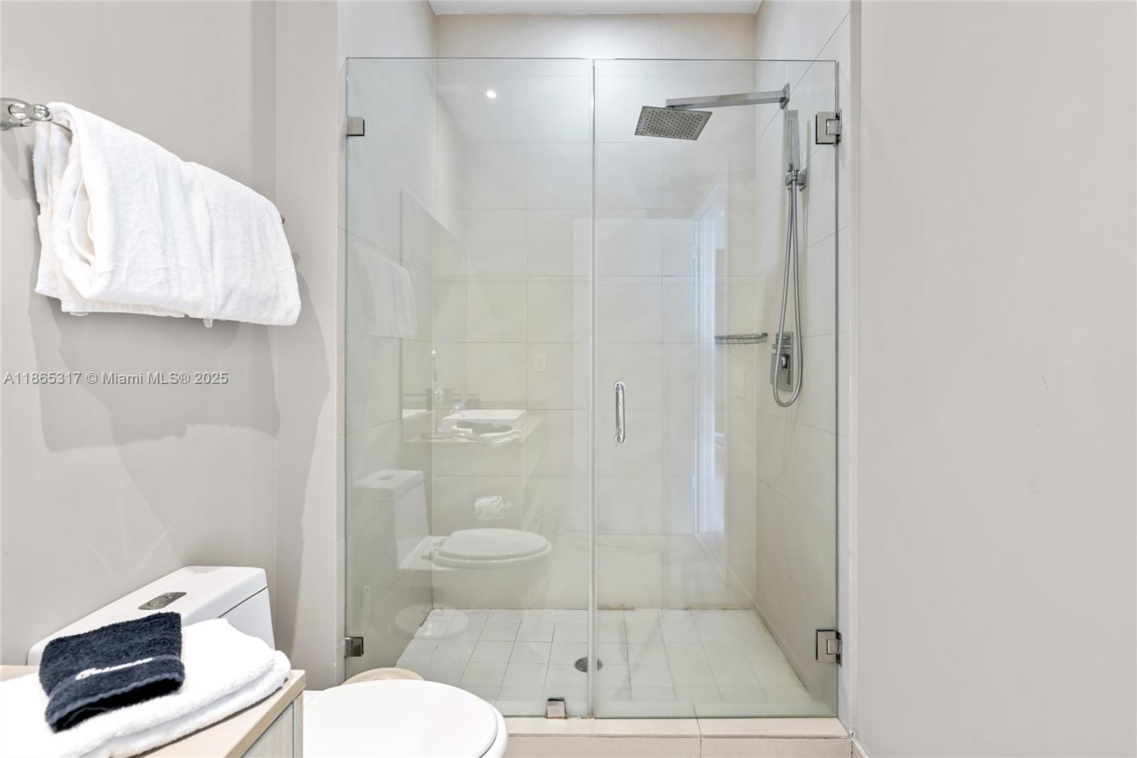 4111 SOUTH OCEAN DRIVE CO - Residential