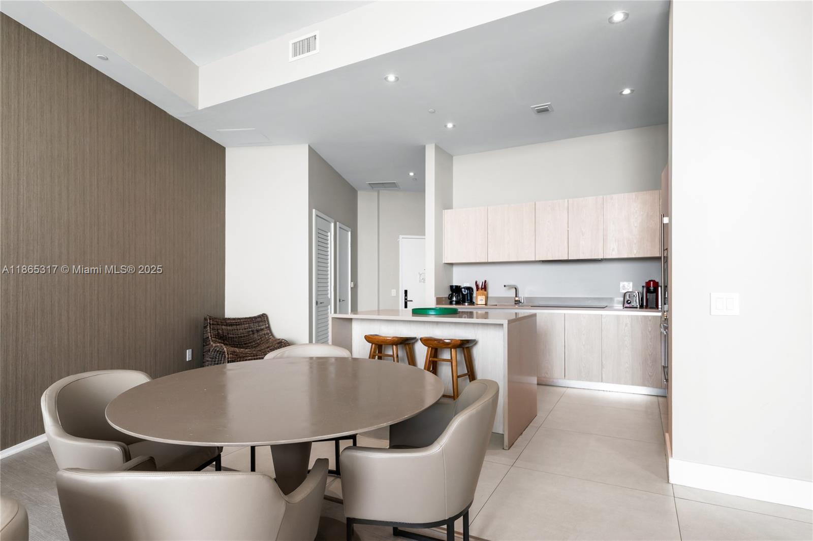 4111 SOUTH OCEAN DRIVE CO - Residential