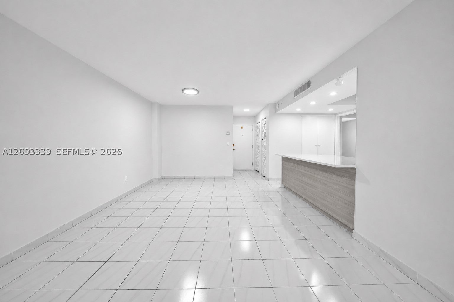 2049 S Ocean Dr PH4