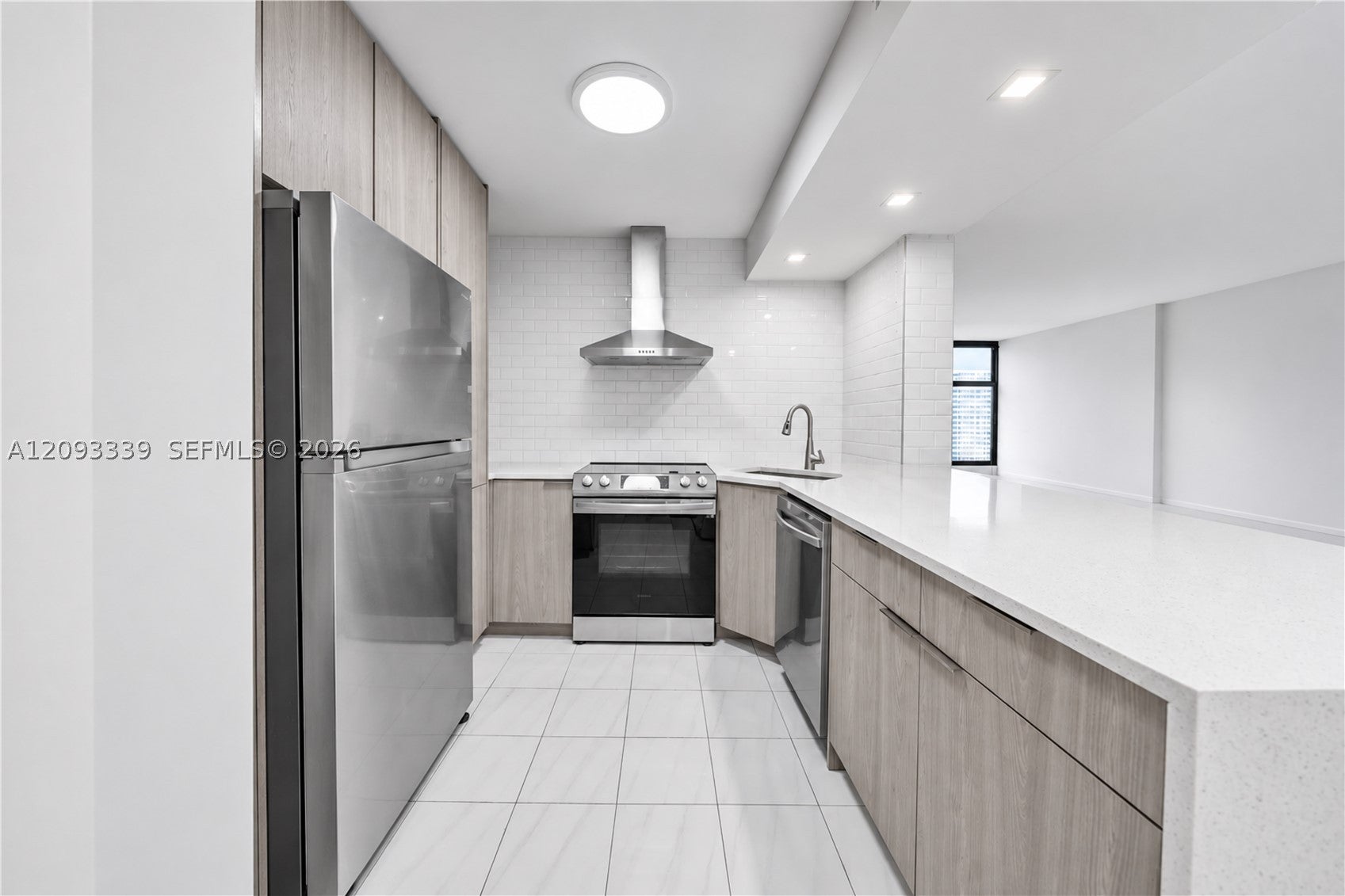 2049 S Ocean Dr PH4