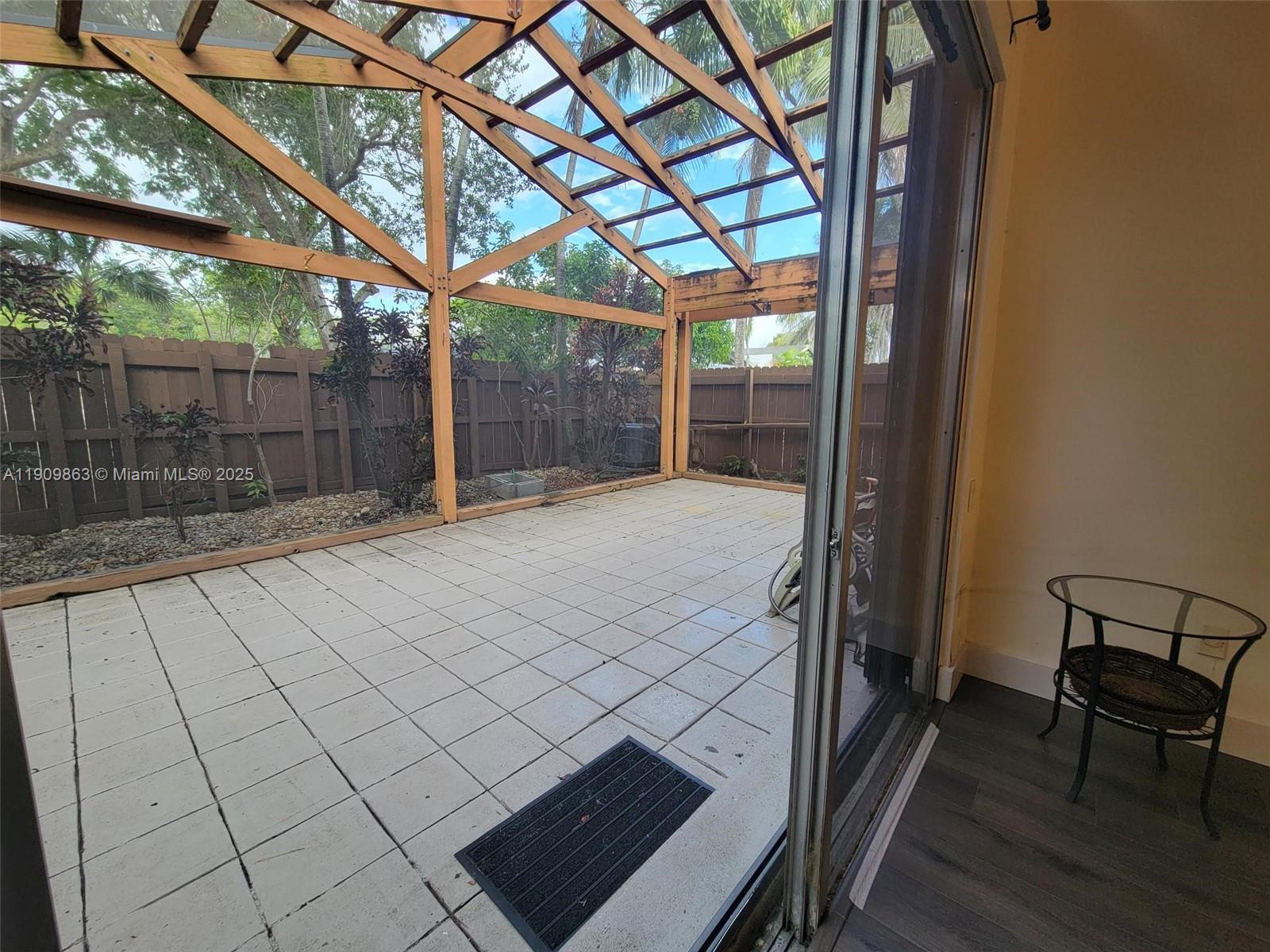 KILLIAN PINES TOWNHOUSES - Residential