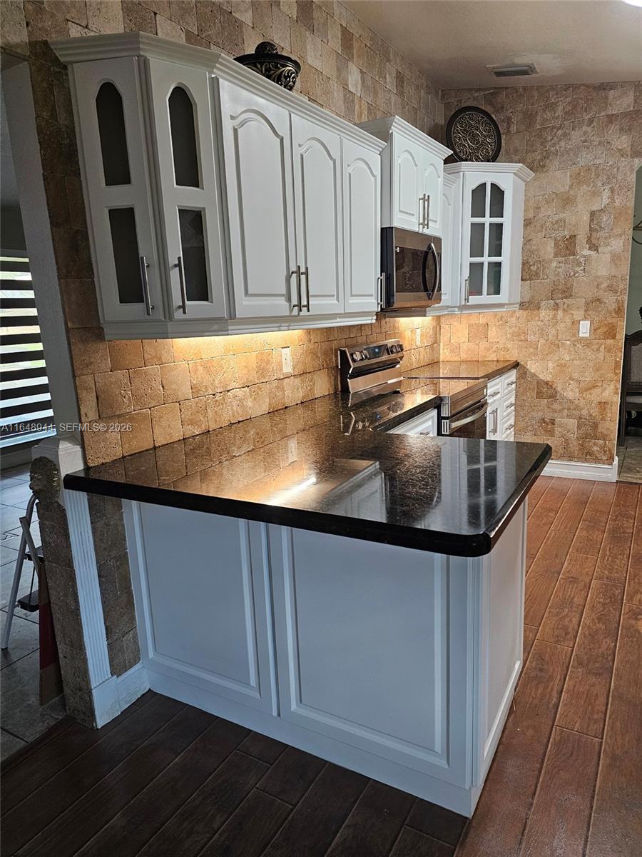 WESTBURY ESTATES - Residential