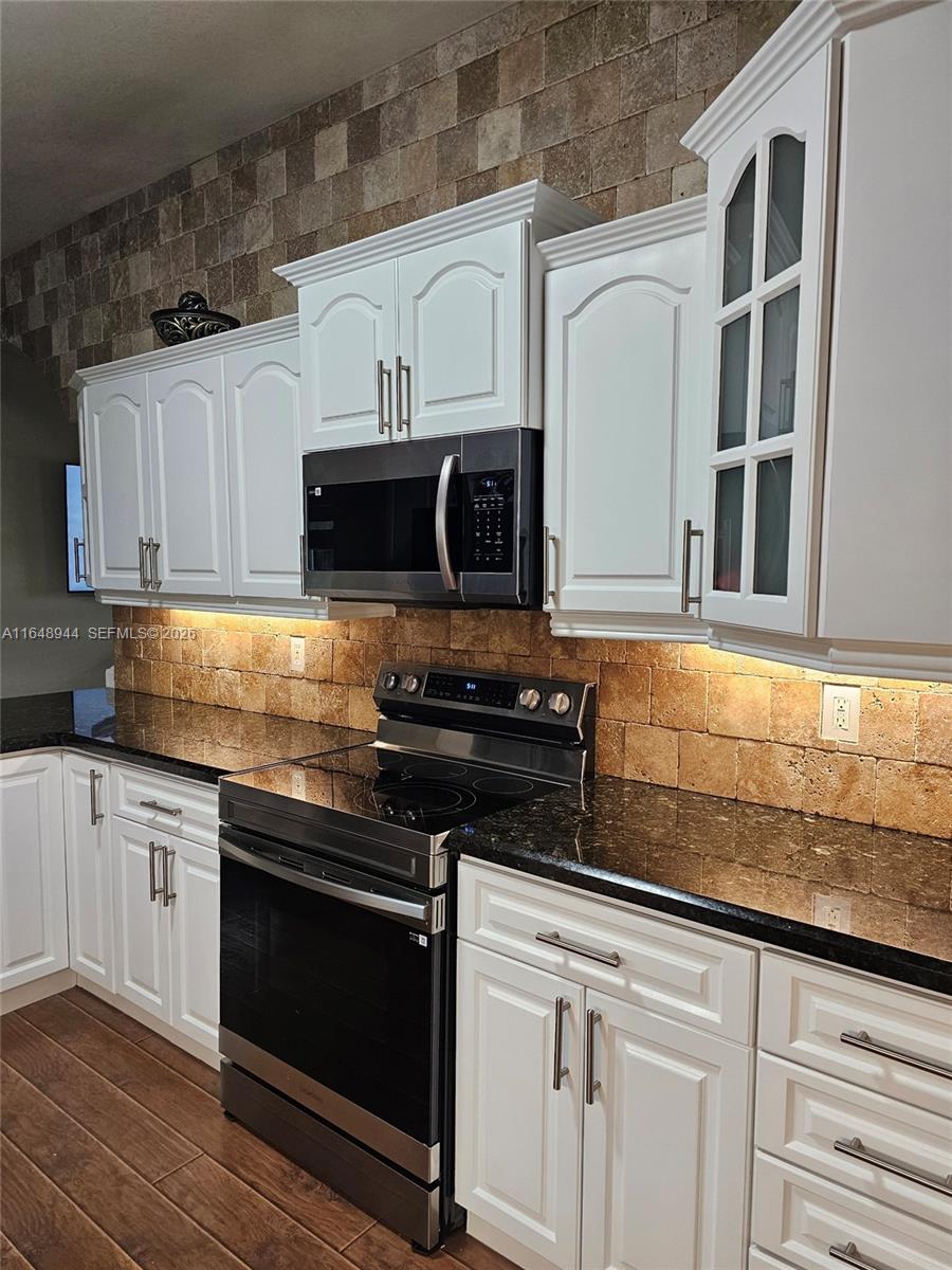 WESTBURY ESTATES - Residential