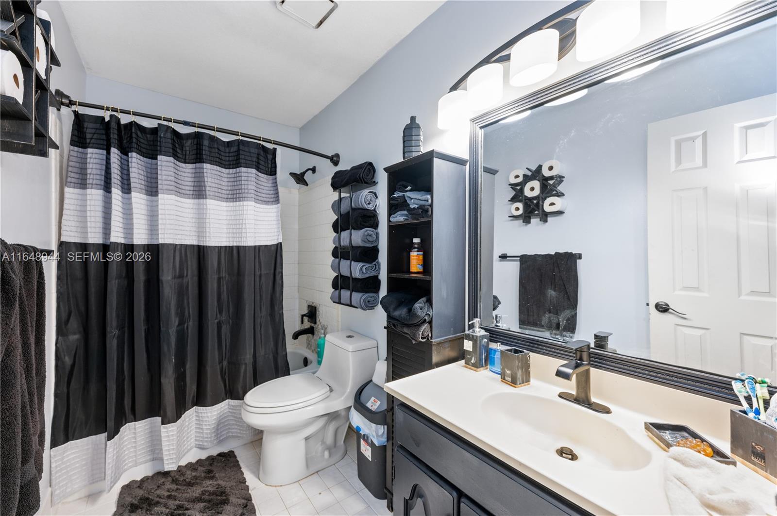 WESTBURY ESTATES - Residential