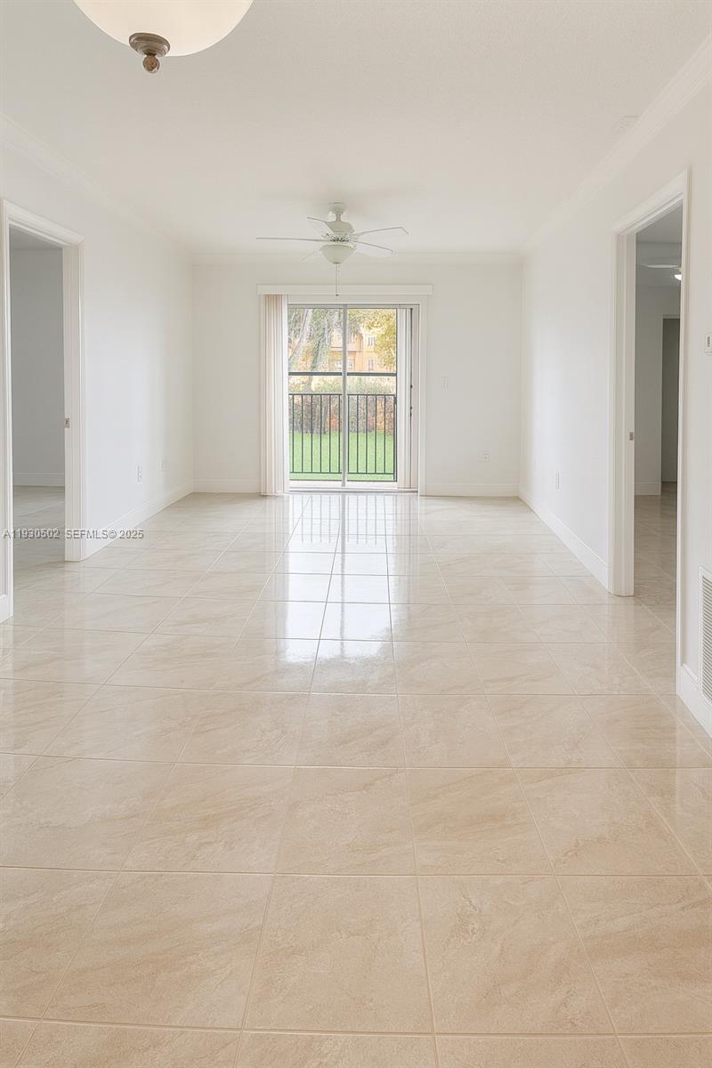 4705 NW 7th St 106-7