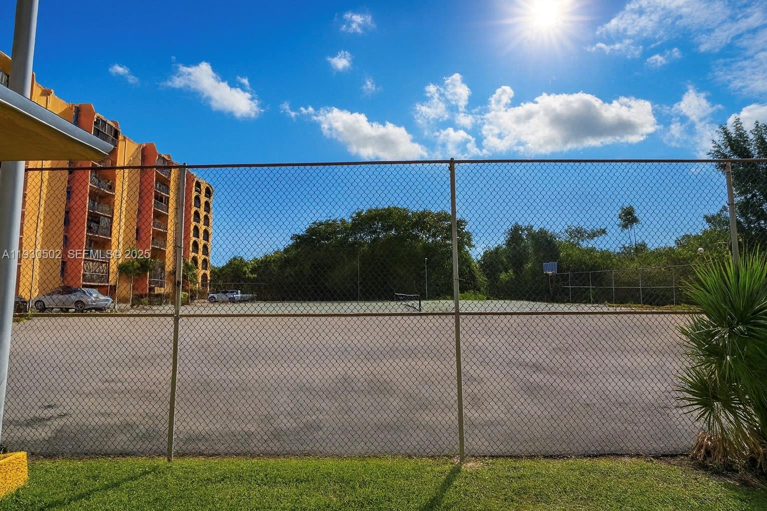 SUNSET VILLAS NO 3 CONDO - Residential Lease