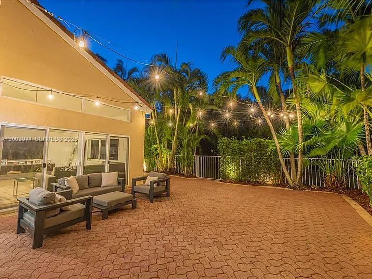 WEST LAKE VILLAGE PLAT - Residential Lease