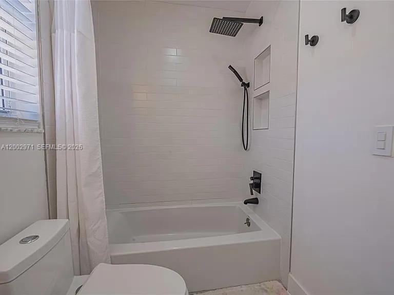 WEST LAKE VILLAGE PLAT - Residential Lease