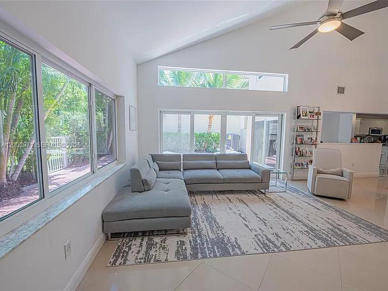 WEST LAKE VILLAGE PLAT - Residential Lease