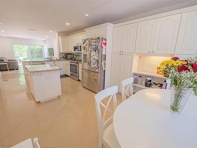 WEST LAKE VILLAGE PLAT - Residential Lease