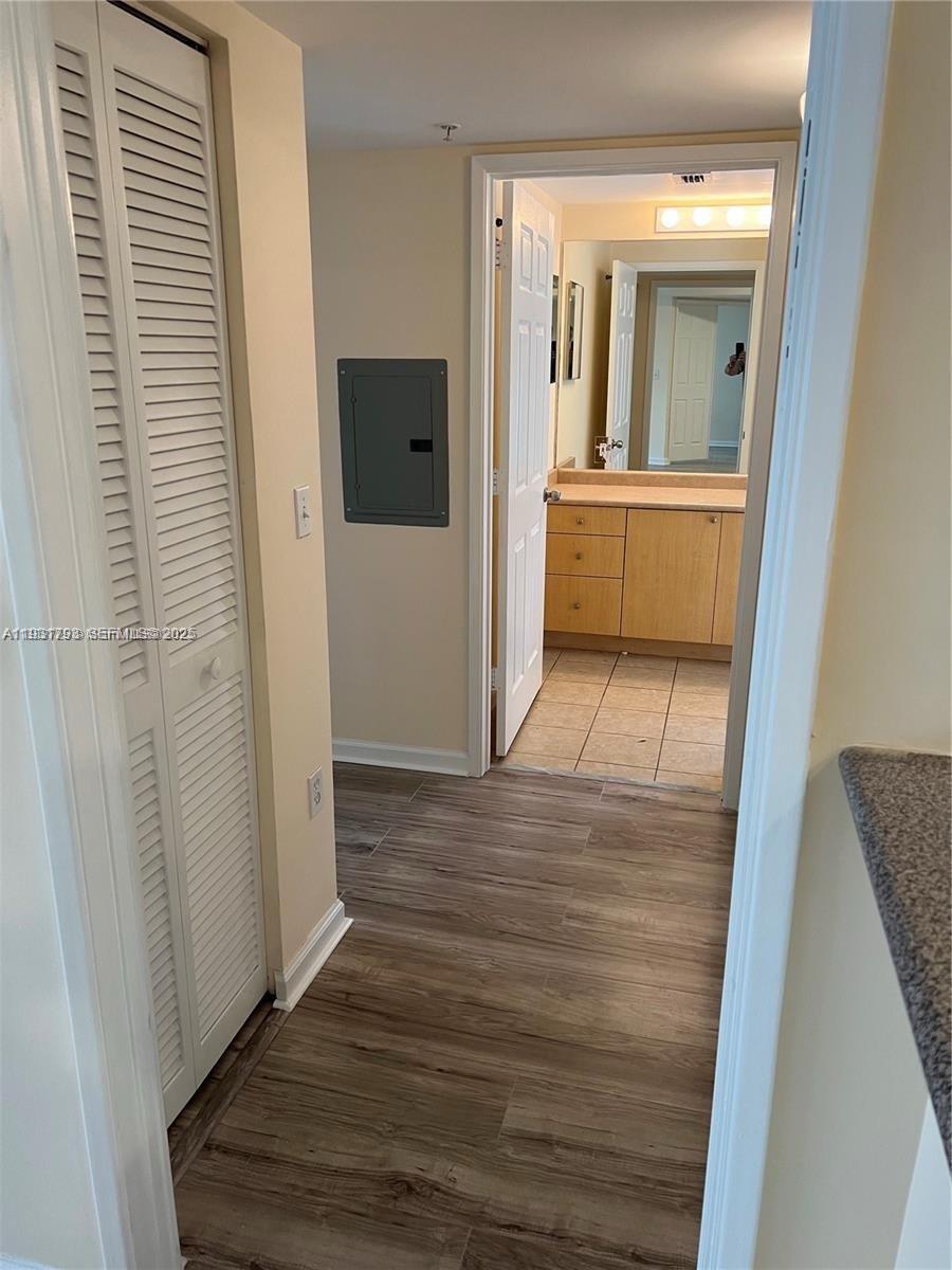 REGENT PARK CONDO - Residential Lease