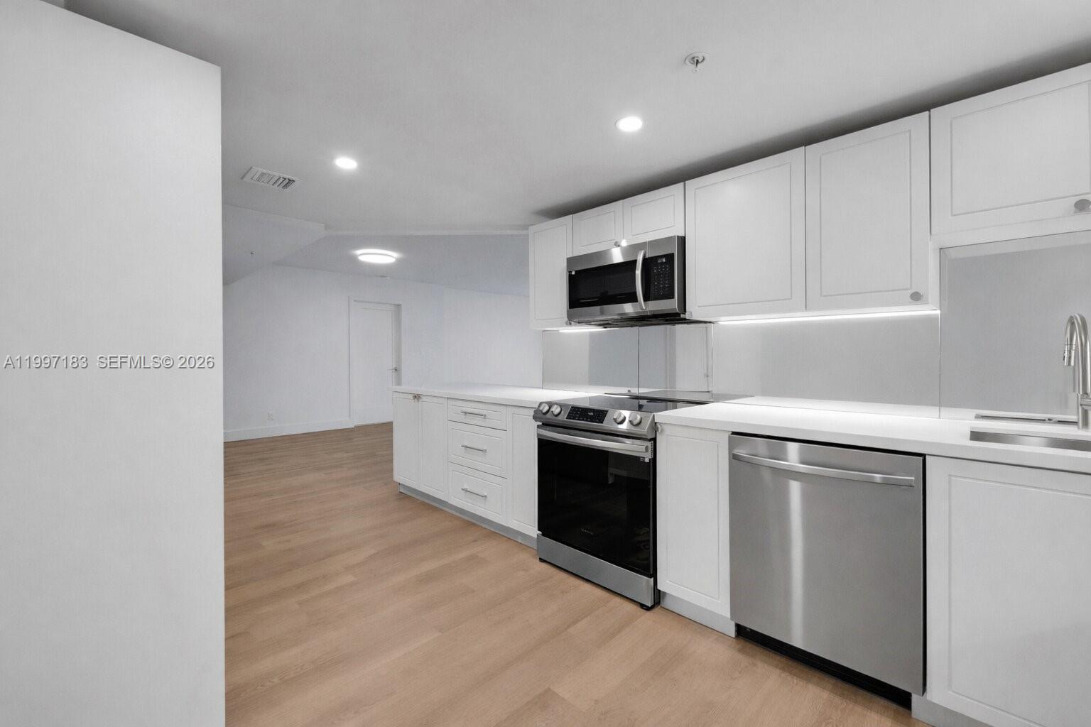 The Hamilton - Residential Lease