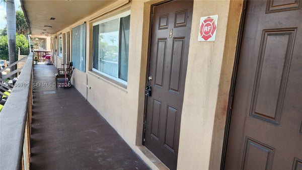 170 SW 11TH AVE APT 14, HALLANDALE BEACH, FL 33009 - Image dd8d01535a9260add52146e2c2a34bb9/932878484