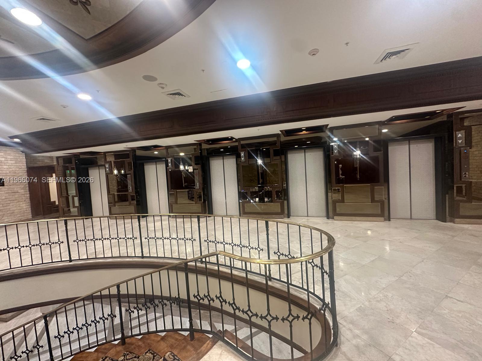 MAISON GRANDE CONDO - Residential