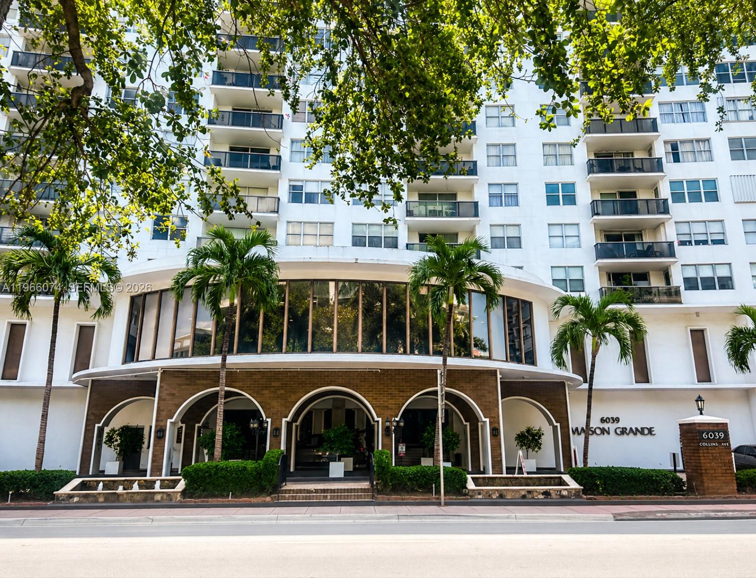 MAISON GRANDE CONDO - Residential