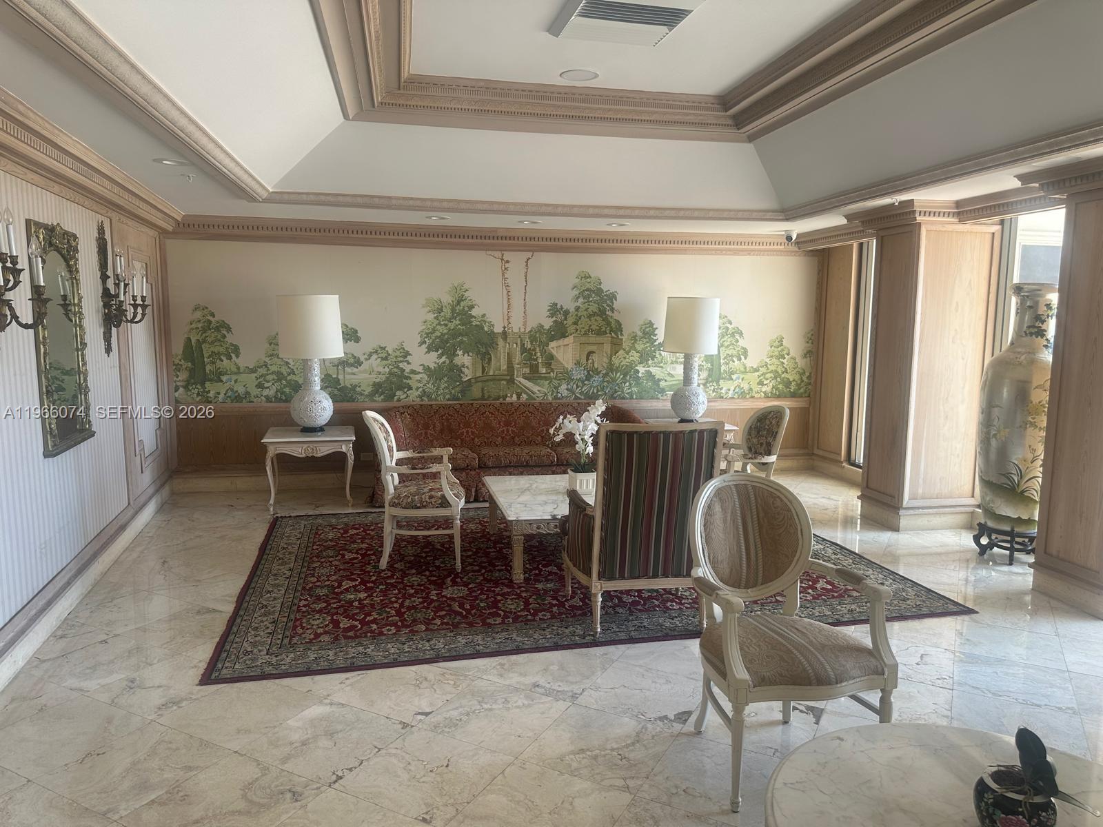 MAISON GRANDE CONDO - Residential