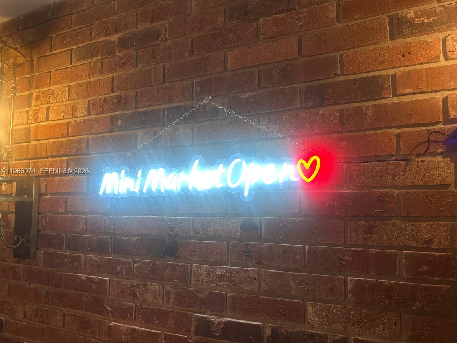 MAISON GRANDE CONDO - Residential