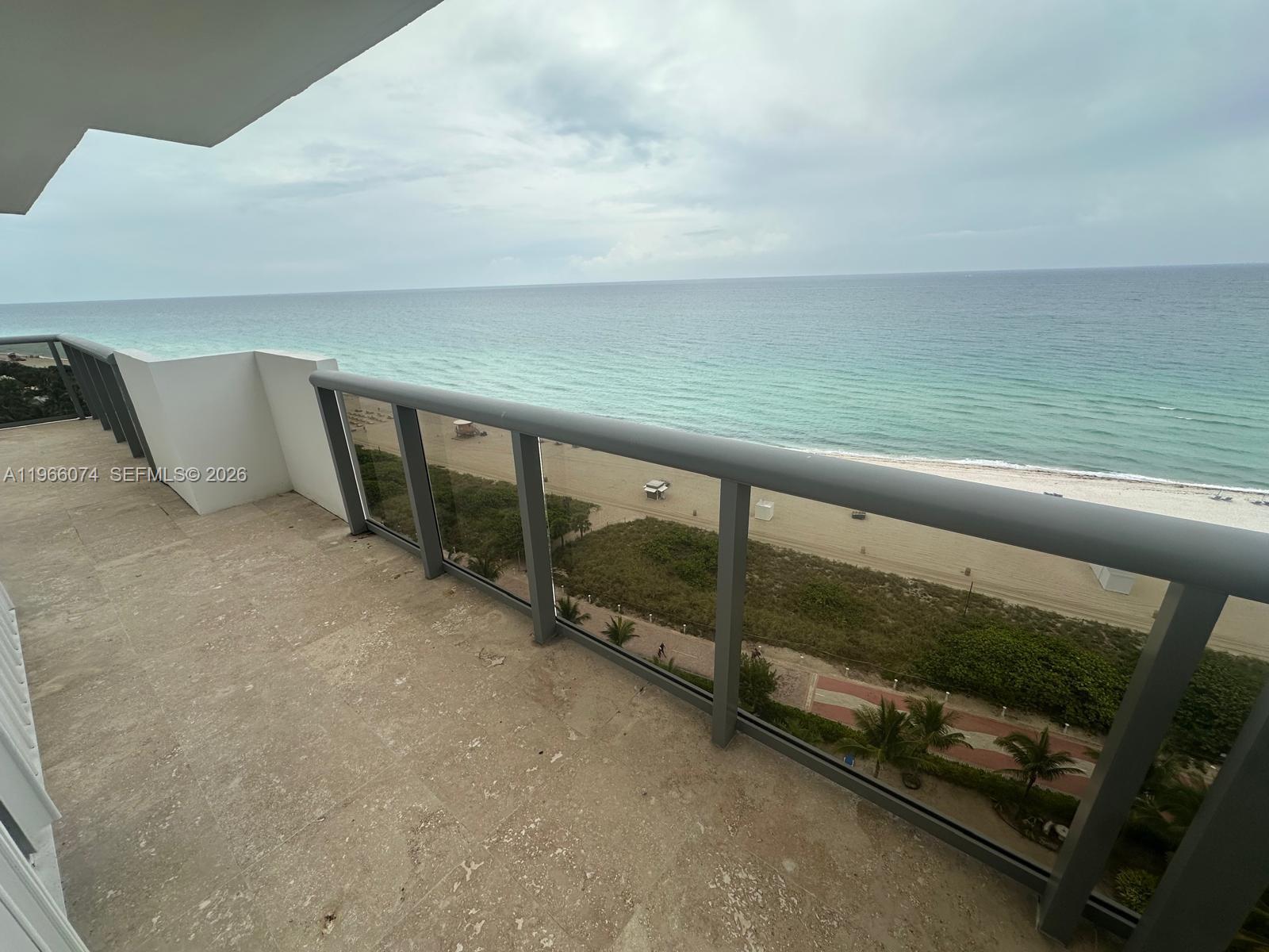 MAISON GRANDE CONDO - Residential