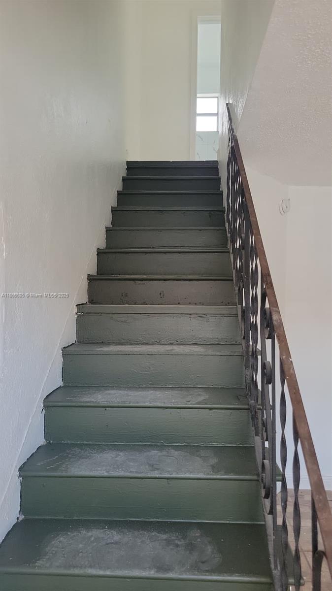 CORAL BAY MANOR - Residential Lease