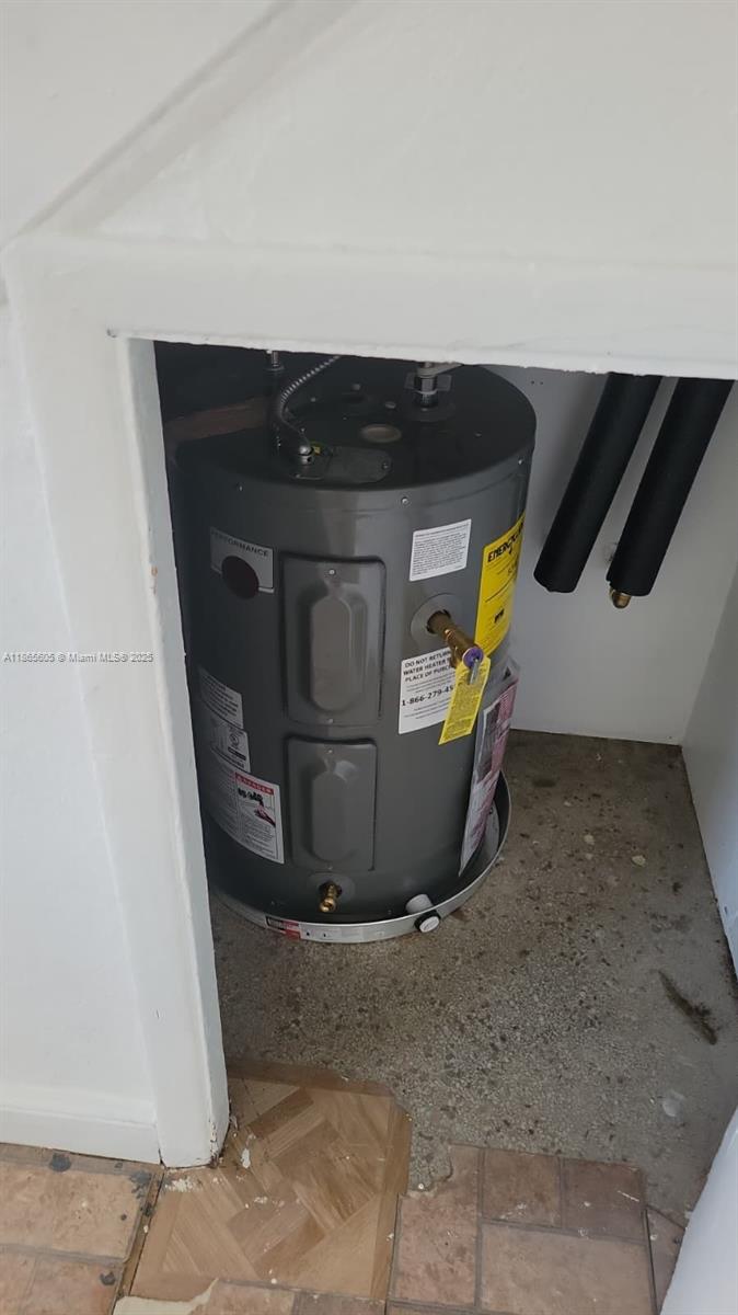 CORAL BAY MANOR - Residential Lease