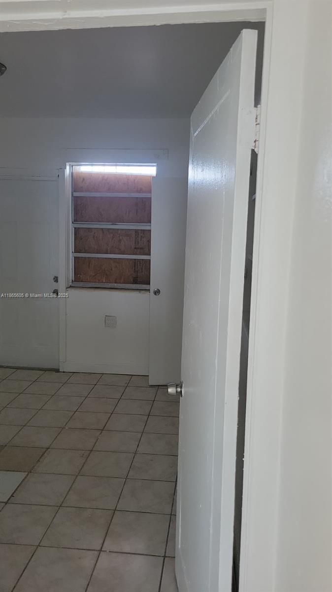 CORAL BAY MANOR - Residential Lease