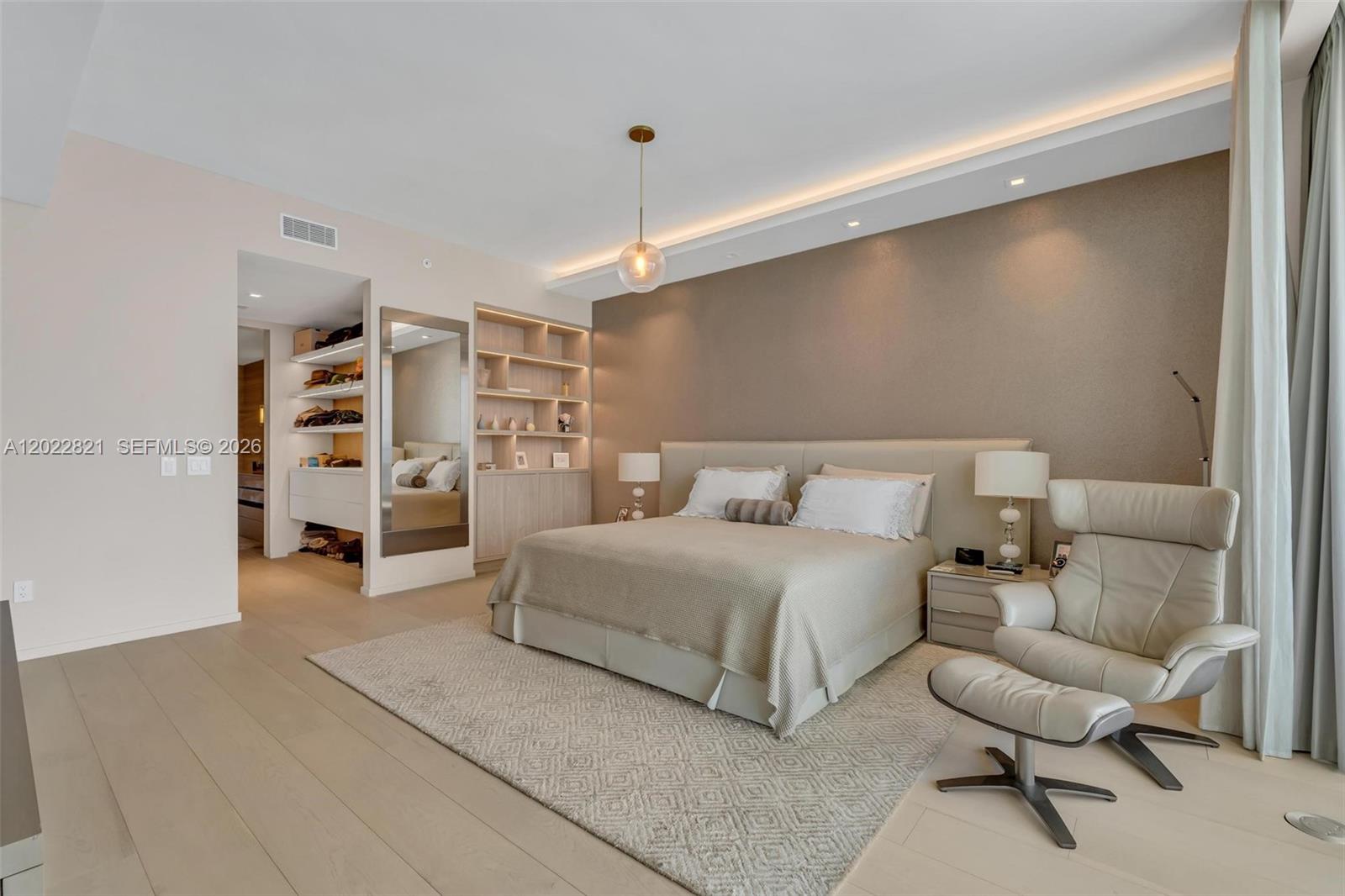 18975 COLLINS CONDO - Residential Lease