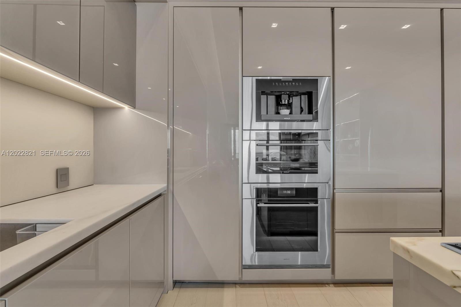 18975 COLLINS CONDO - Residential Lease