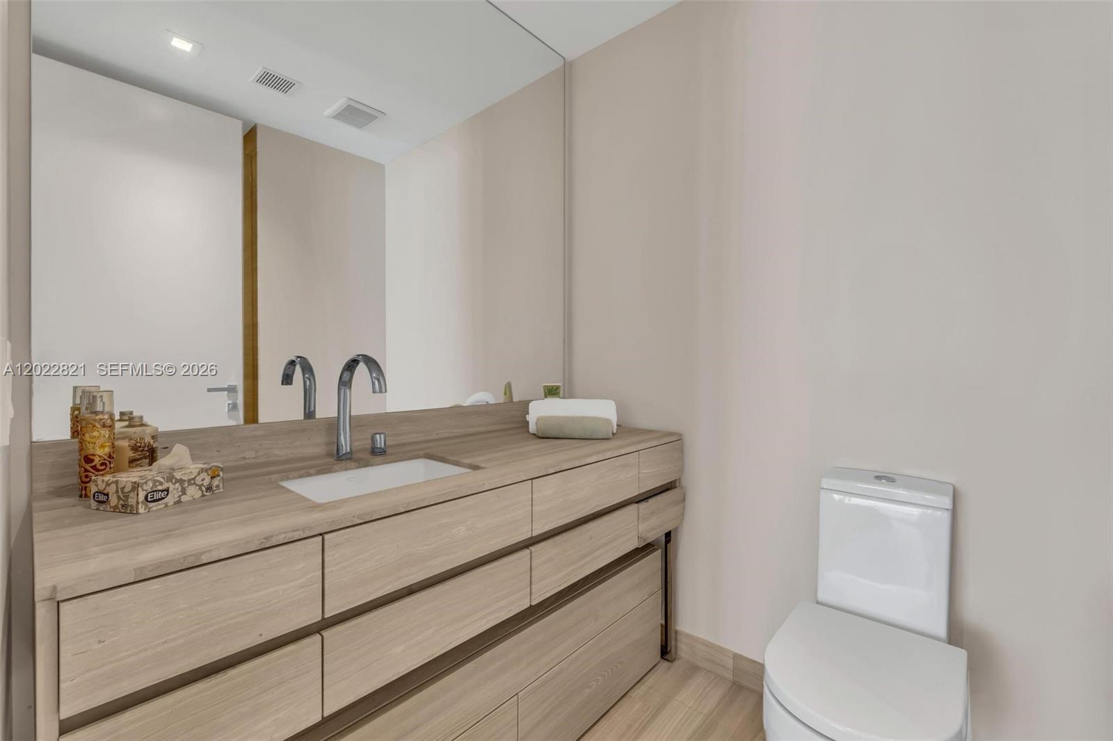 18975 COLLINS CONDO - Residential Lease
